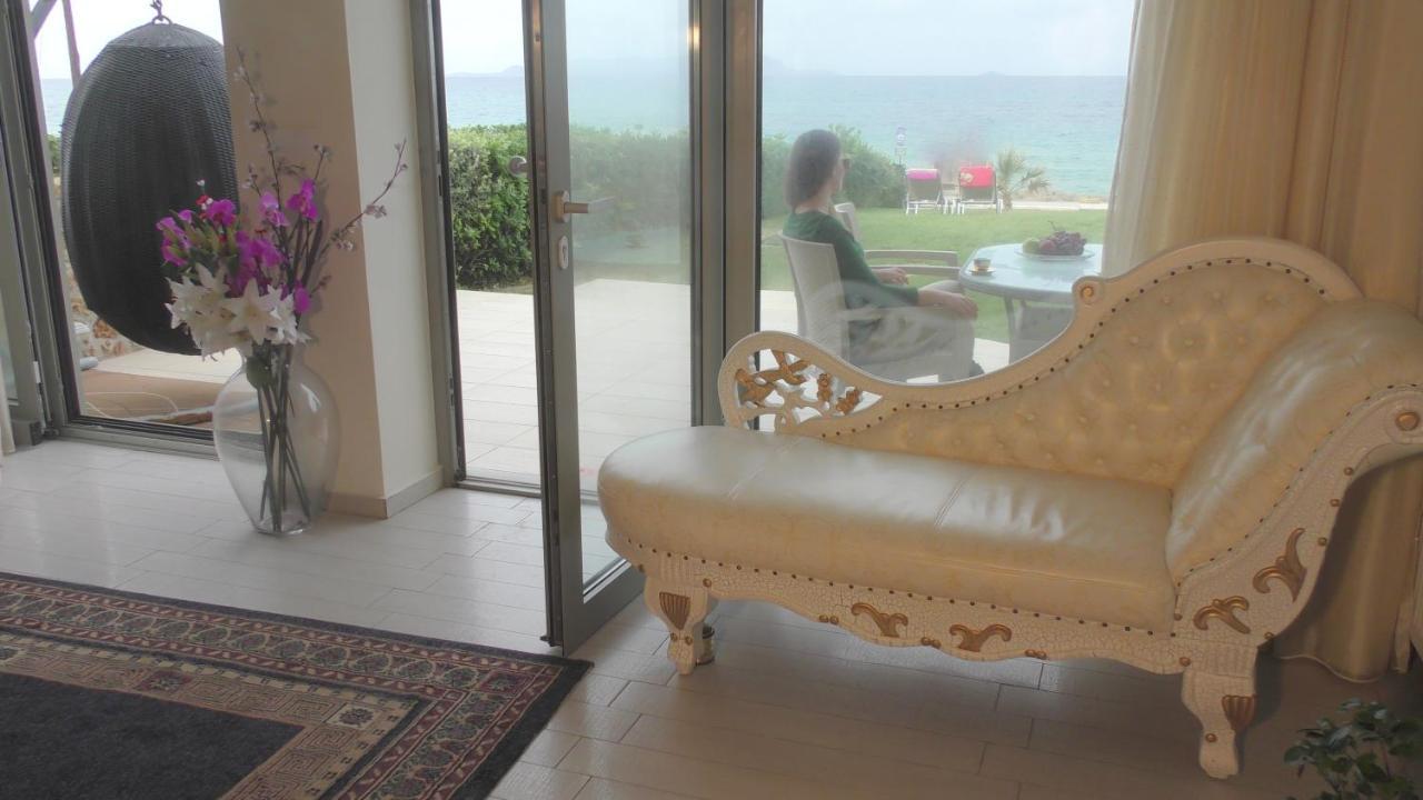 Sea View Beachfront Villa Maria Gouves Exteriér fotografie